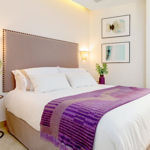 Look forward to getting a good night's sleep in the comfortable double bed