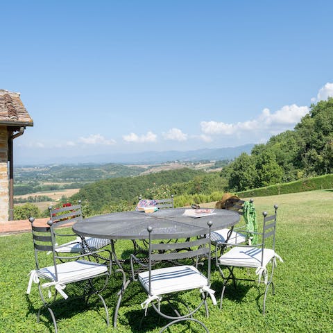 Savour your surroundings with an alfresco lunch in the sunshine