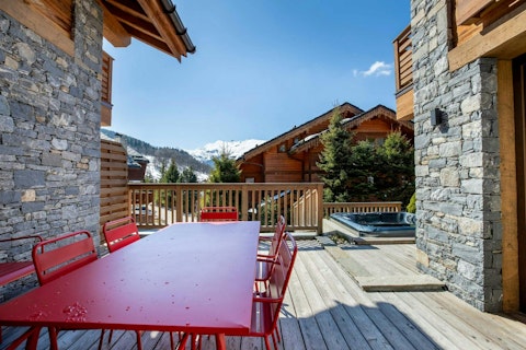 Drink your morning coffee on the terrace, mountain views ahead
