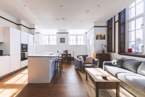 Cook up a storm in the sleek kitchen