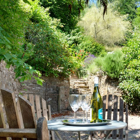 End the evening with a glass of wine in the garden