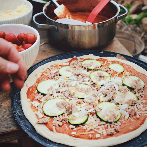 Show off your culinary skills with a pizza making class