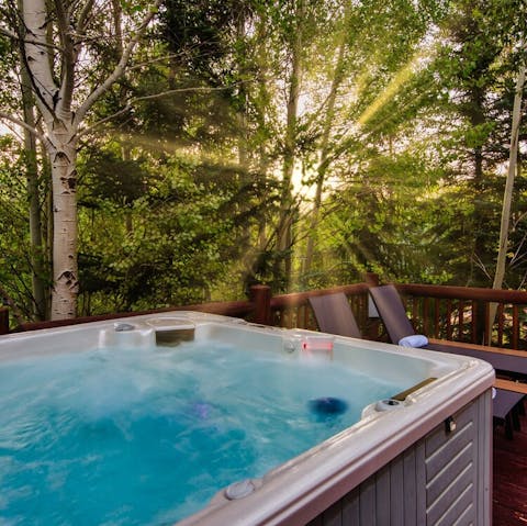 Take full advantage of the outdoor hot tub