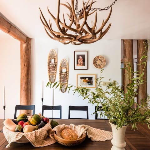 Dine in alpine sophistication at the stylish dinner table