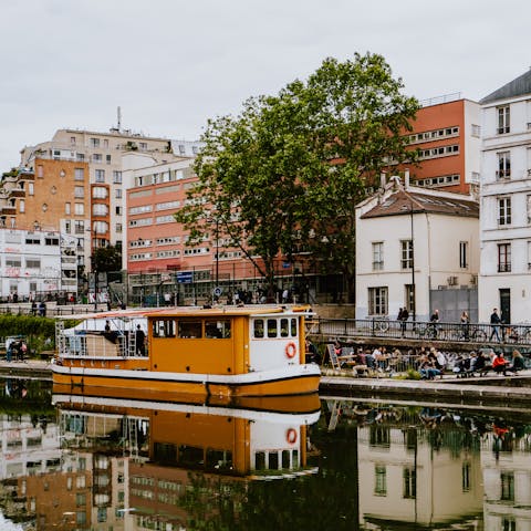 Stroll a few minutes to Canal Saint-Martin for a glass of wine