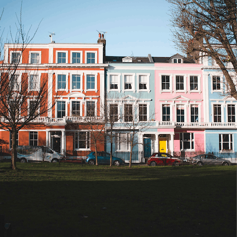 Go for a stroll around Primrose Hill, twenty minutes on foot