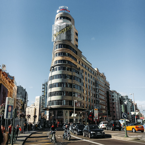 Stay right on Gran Vía with all its shops