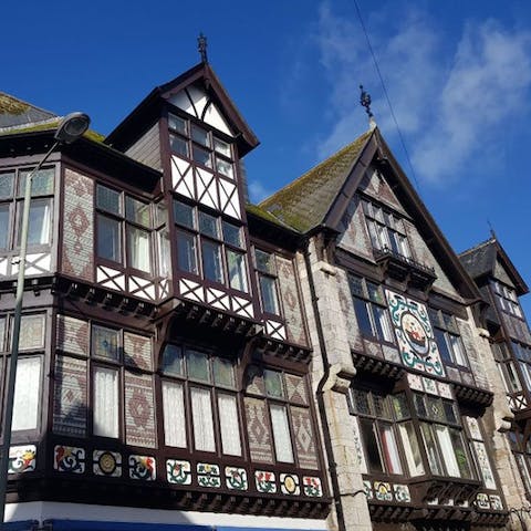 Stay in one of Dartmouth's oldest, most characterful buildings