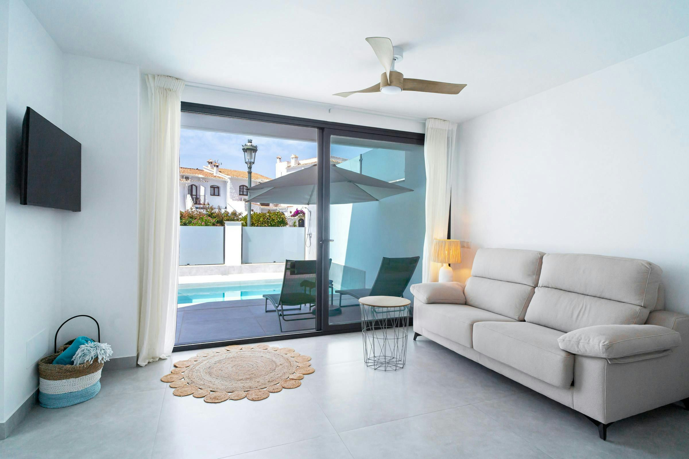 Jacuzzi over Nerja