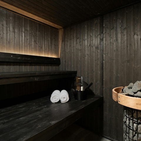 End the day with a relaxing session in the home sauna