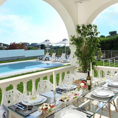 Serve up some Greek delicacies at the alfresco dining area
