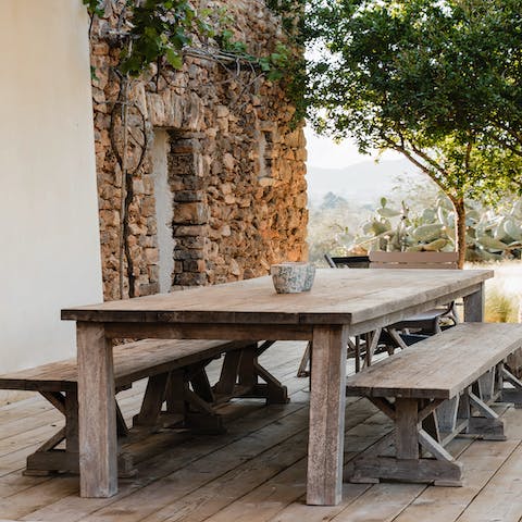 Gather around the alfresco table for Mediterranean feasts
