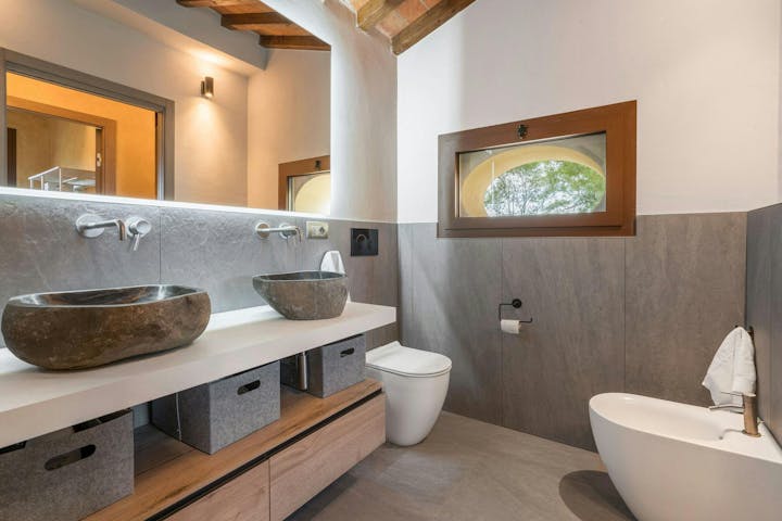 Bathroom photo