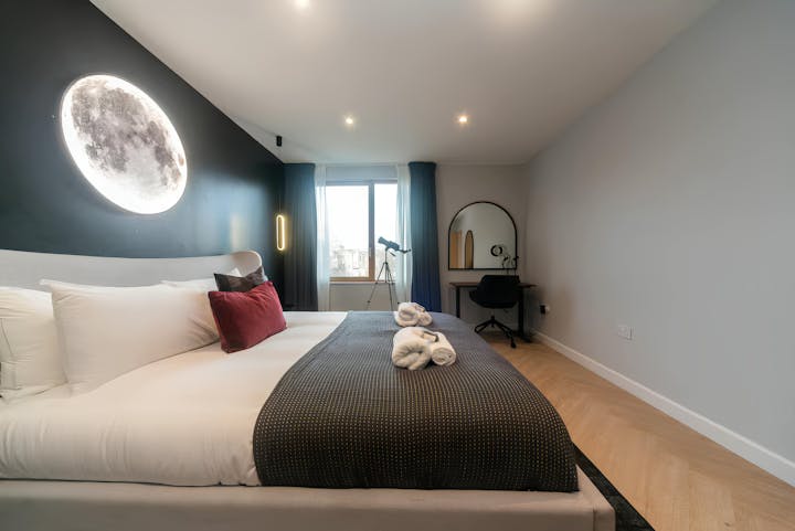 Bedroom photo