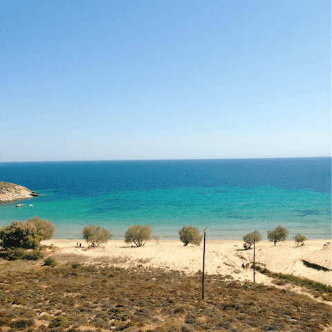 Take a leisurely stroll to Kastraki beach, just one kilometre from the villa