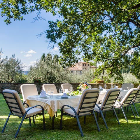 Tuck into alfresco family feasts in the picture-pretty garden