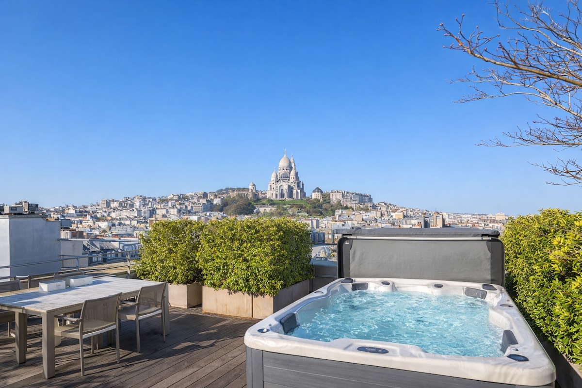 Sacré-Cœur Skyline