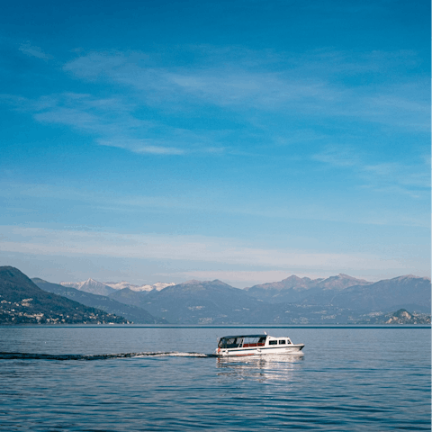 Explore Como’s attractions including the nearby Palazzo del Broletto