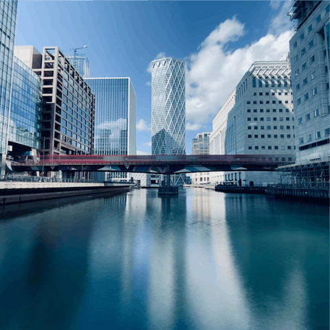 Embrace the hustle and bustle of Canary Wharf