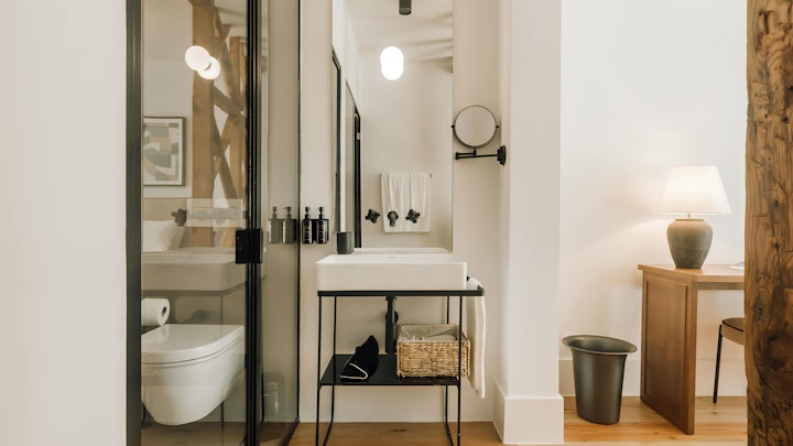 Bathroom photo