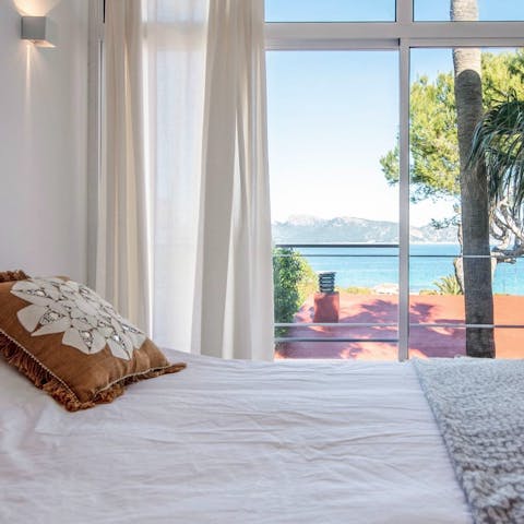 Wake up to sea views in the cosy bedroom