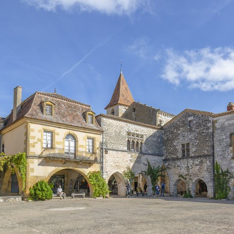 A short drive from picturesque towns