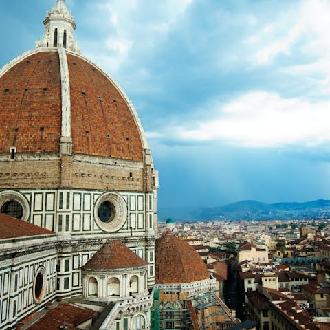 Stay in the very heart of Florence with the iconic Duomo at your doorstep