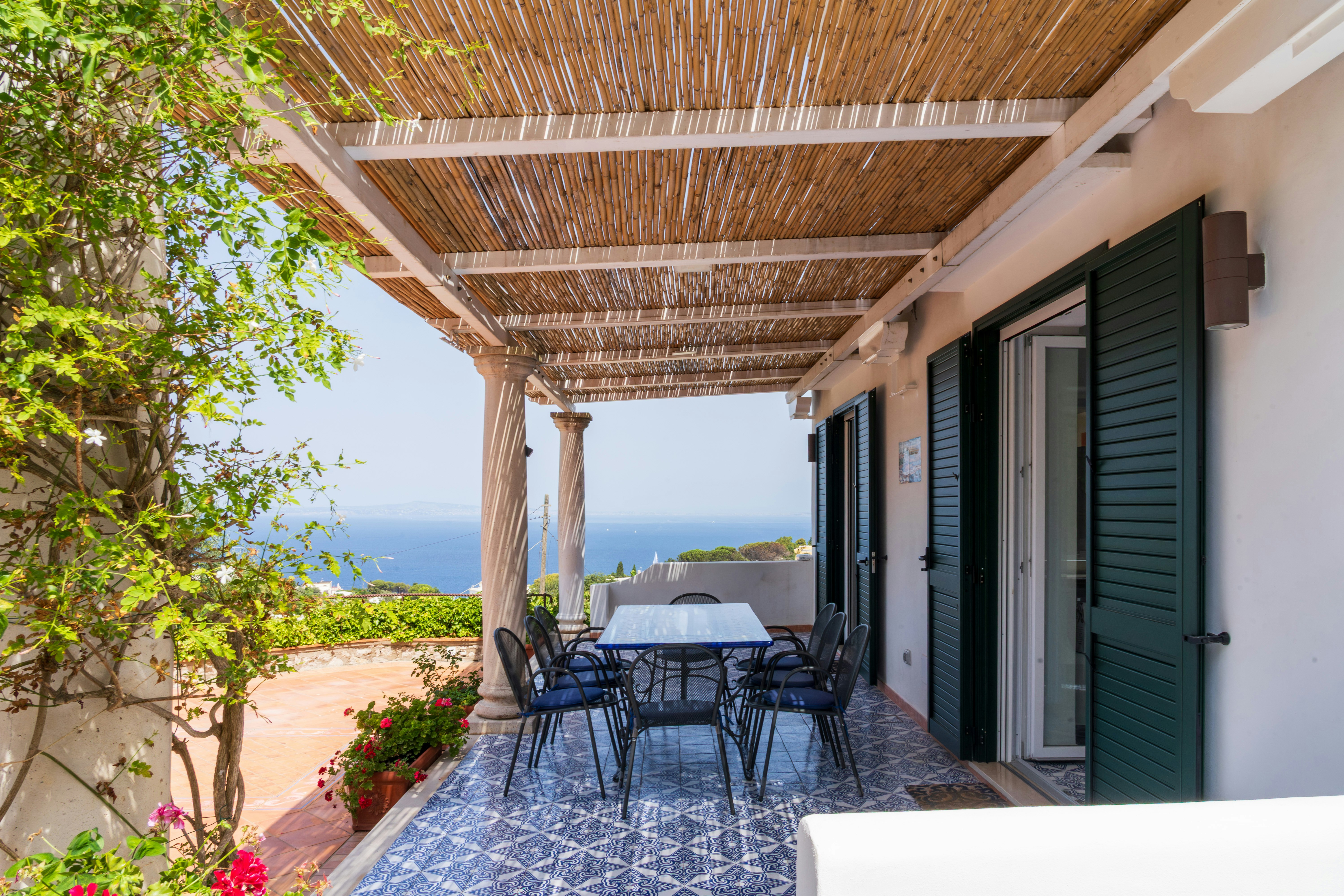 Capri Infinity
