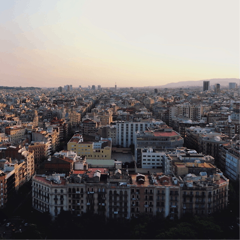 Explore the  Eixample's grand boulevards, a thirty-minute stroll from your door