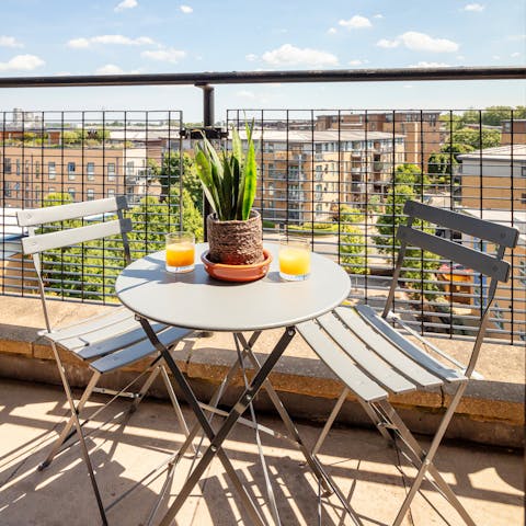 Switch off with evening drinks on the balcony