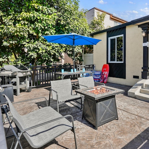 Gather around the firepit for a catch up over smores