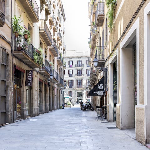 Explore the boutiques and cafés around your local area, the El Born neighbourhood