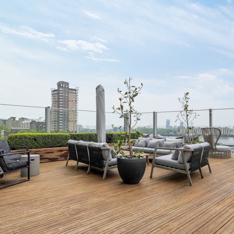 Enjoy the fresh air on the communal roof terrace