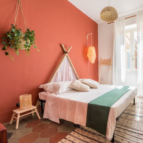 Sleep peacefully amid bohemian decor