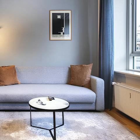 Kick back and unwind in the small living area after sightseeing