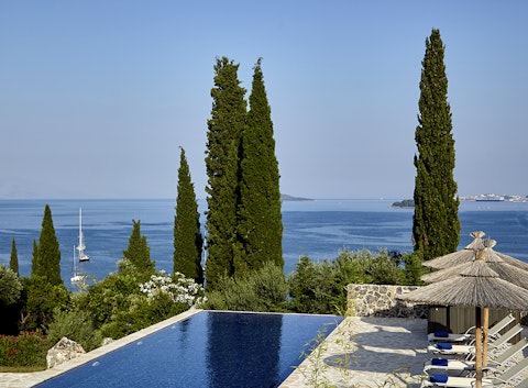 Swim to the edge of the tranquil infinity pool to watch the world go by