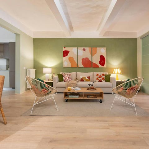 Relax in the beautiful living room with a glass of Italian wine