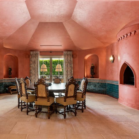 Have a private chef serve up some local specialities – paella anyone?