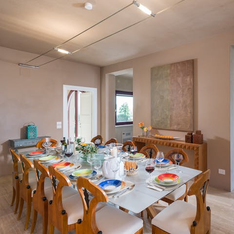 Let a private chef take the reins and host a glamourous dinner party