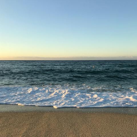 Walk to the Cambrils Beach in just ten minutes