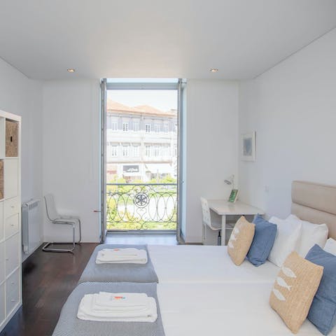 Wake up in the comfortable bedroom and step straight out onto its private balcony for a hit of morning sunshine