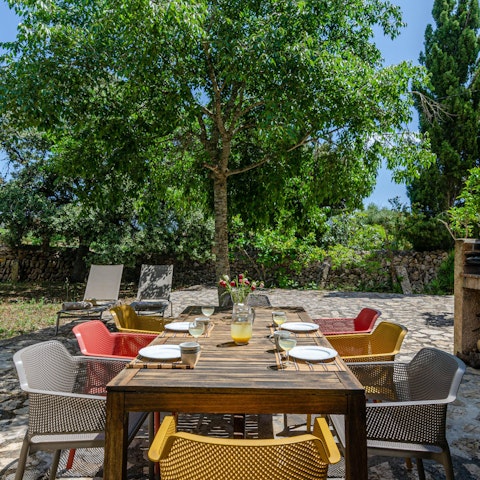 Look forward to dining alfresco at every opportunity