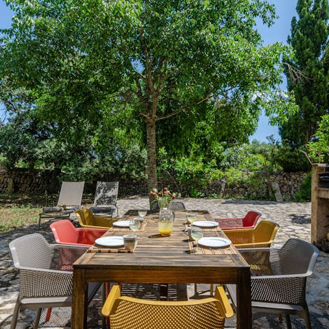 Look forward to dining alfresco at every opportunity