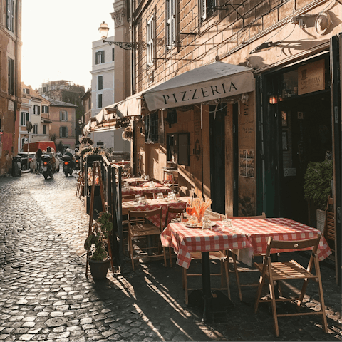 Savour delicious Italian meals in the neighbourhood