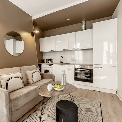 Whip up a plate of eggs to set you up for a day of sightseeing