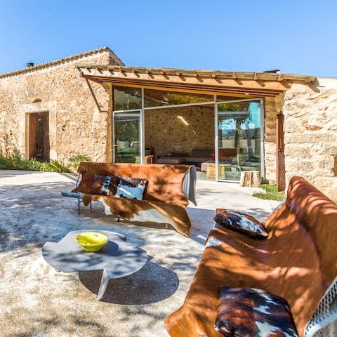 Come together for a couple of sundowners as dusk starts to fall