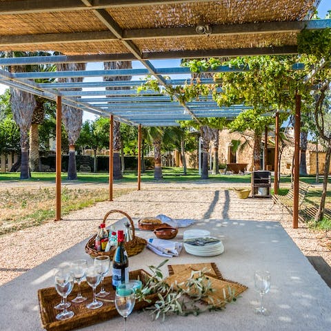 Set the table ready for a lunch of Mallorcan delights