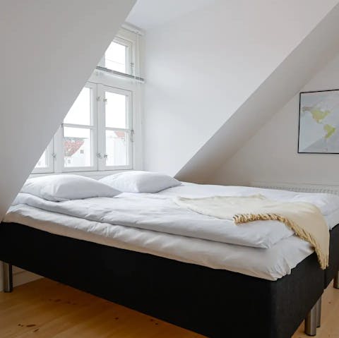 Sleep soundly in this laid-back residential neighbourhood