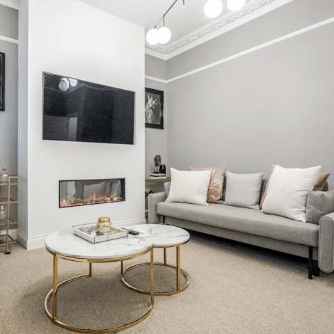Savour cosy evenings at home or walk to a local restaurant