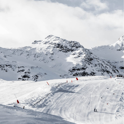 Discover the slopes of La Clusaz and Le Grand-Bornand using the ski bus